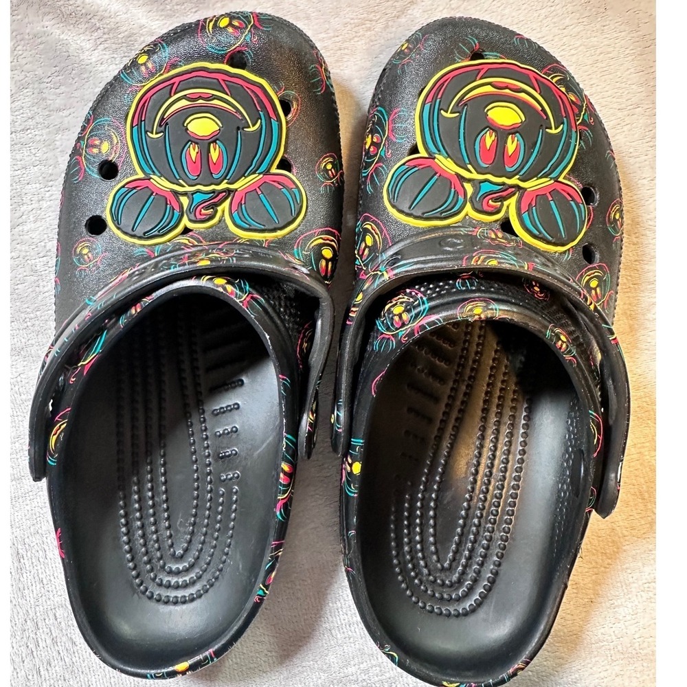 Crocs Disney Mickey Mouse Electric Neon Black Clogs Mens 4 Womens 6
